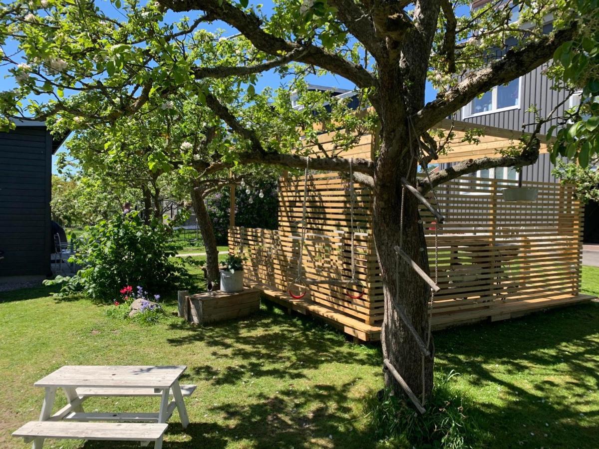 Toppmodernt Litet Hus Naera Slott Och Havet