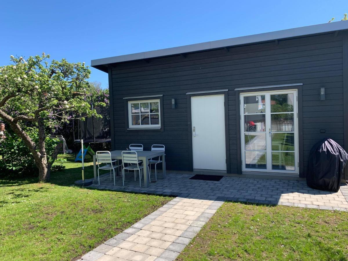 Loma-asunnot Toppmodernt Litet Hus Naera Slott Och Havet Kalmar